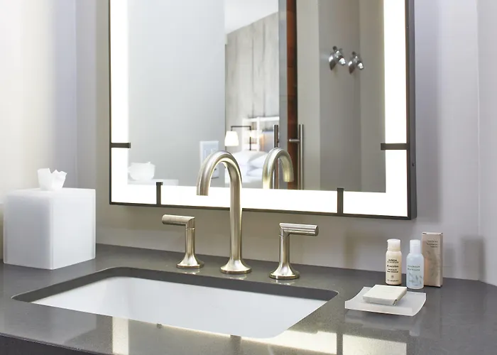 Hotel The Worthington Renaissance Worth 4*