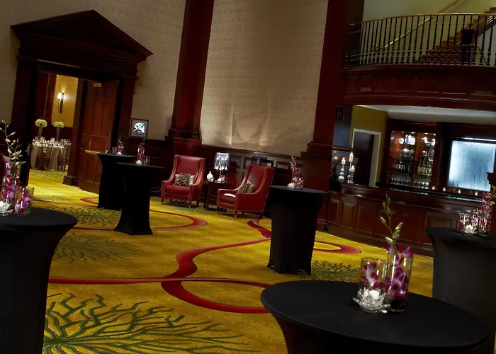 The Worthington Renaissance Worth Hotel 4*