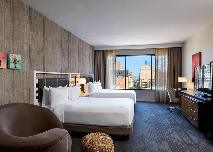 Hotel The Worthington Renaissance Worth 4*